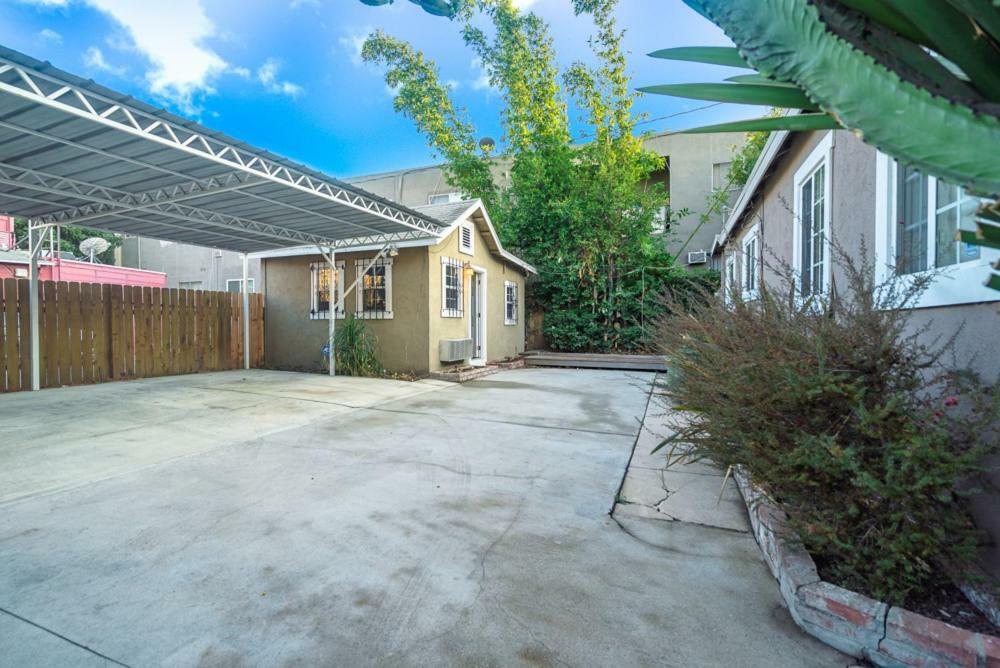 דירות לוס אנג'לס Stylish 2 Bed & 2 Bath At The Heart Of Hollywood With Free Parking - One Car Only מראה חיצוני תמונה