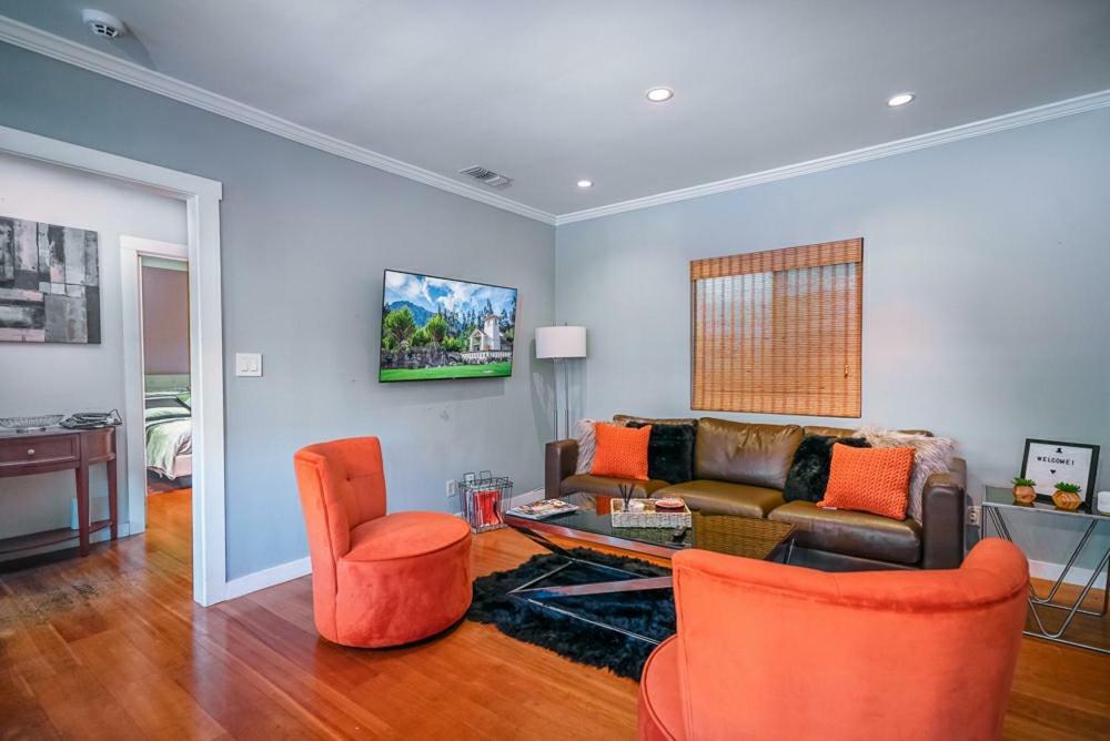 דירות לוס אנג'לס Stylish 2 Bed & 2 Bath At The Heart Of Hollywood With Free Parking - One Car Only מראה חיצוני תמונה