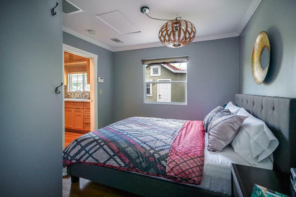 דירות לוס אנג'לס Stylish 2 Bed & 2 Bath At The Heart Of Hollywood With Free Parking - One Car Only מראה חיצוני תמונה